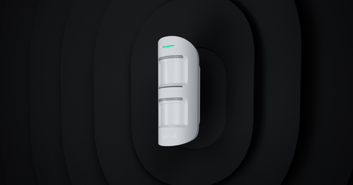 Detector de movimiento antimascotas para exteriores color blanco